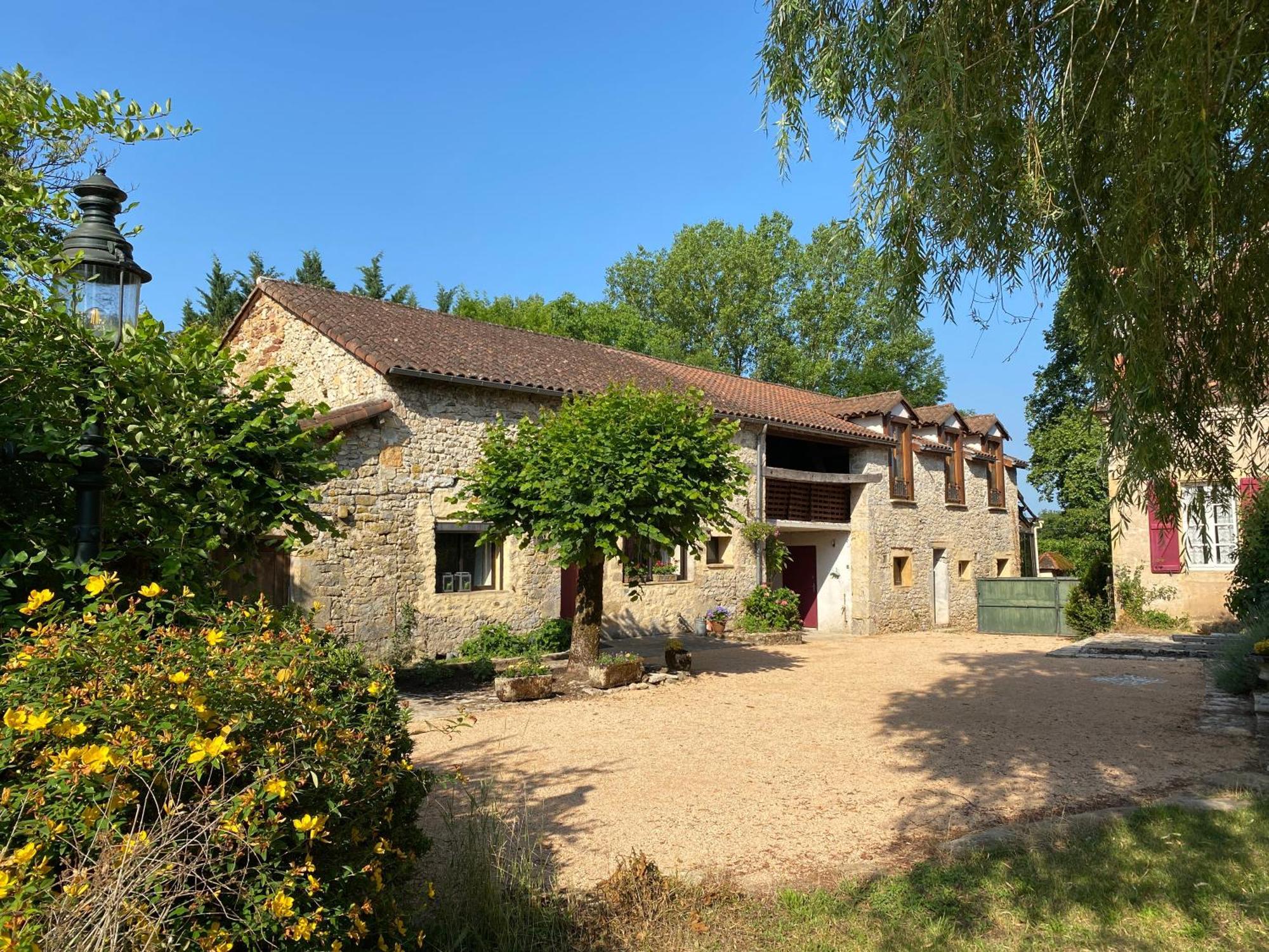 فيلا Sfeervol Vakantiehuis Op Landgoed Aan De Dordogne Prudhomat المظهر الخارجي الصورة